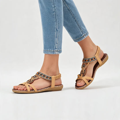 Belleva open teen sandalen – Bruin-geel, gedragen door model