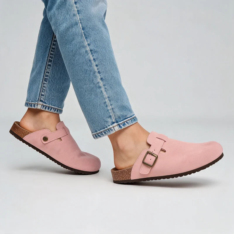Clogevo lichtgewicht comfort clogs – Roze, gedragen door model