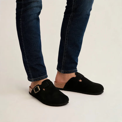 Clogevo lichtgewicht comfort clogs – Zwart, gedragen door model
