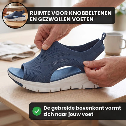Comfytrail orthopedische comfortsandalen – Blauw, lifestyle op straat