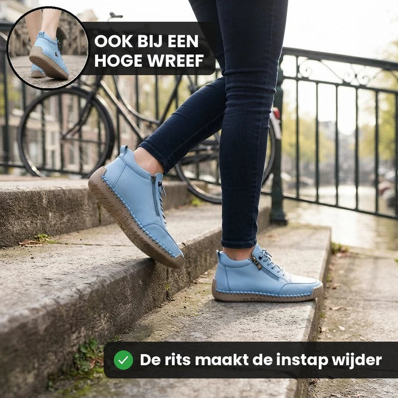 MayFit Zip comfortsneakers – Lichtblauw, lifestyle op straat