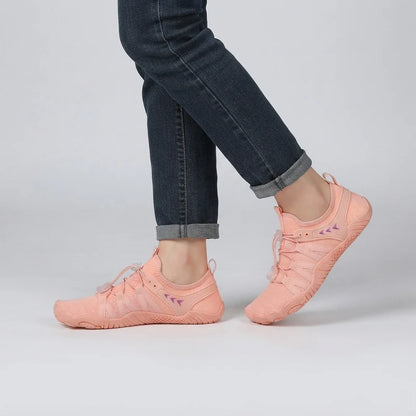 Natustep anatomische sneakers – Roze, gedragen door model