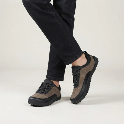 Nordevo waterafstotende schoenen – Khaki, gedragen door model