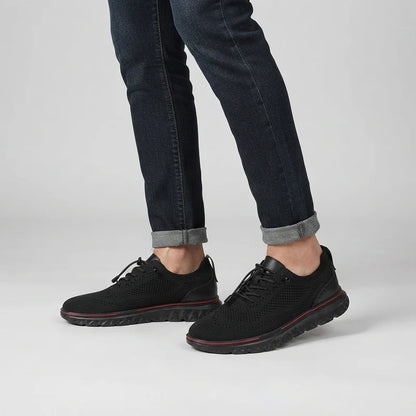 Solevo Mark II lichtgewicht comfortsneakers – Zwart, gedragen door model