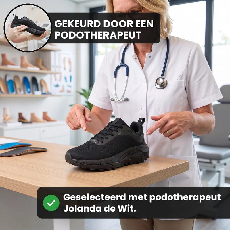 WideFit lichte & ademende comfortsneakers – Zwart, lifestyle op straat